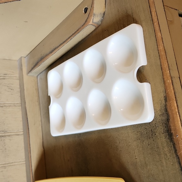 Vintage Tupperware Deviled Egg Holder - Picture 7 of 7